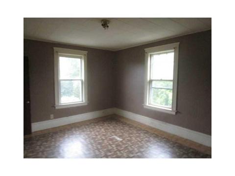 84 St Leon Ave, Woonsocket, RI 02895 photo 20