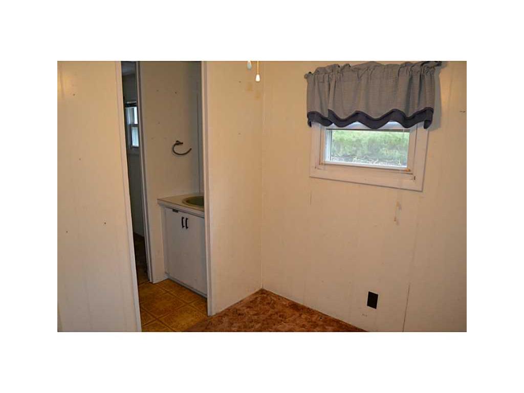 83 Hillside Dr, Mapleville, RI 02839 photo 11