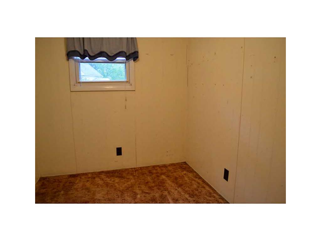 83 Hillside Dr, Mapleville, RI 02839 photo 10