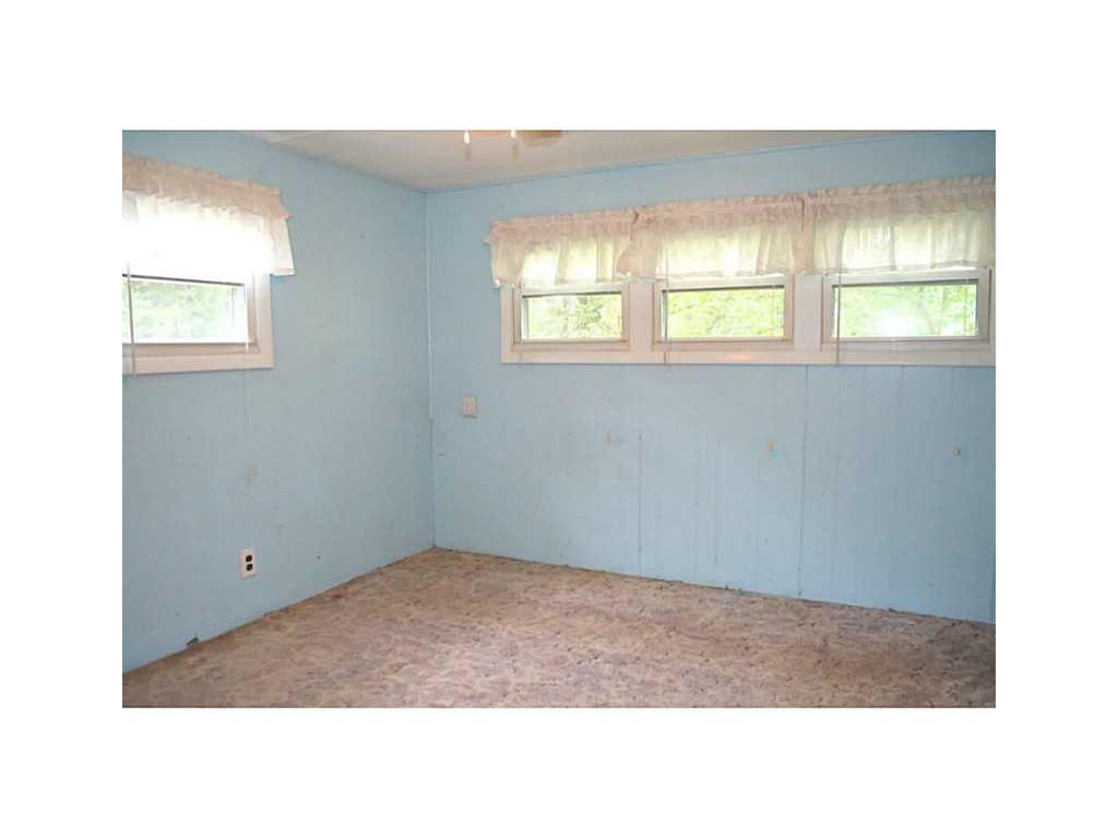 83 Hillside Dr, Mapleville, RI 02839 photo 8