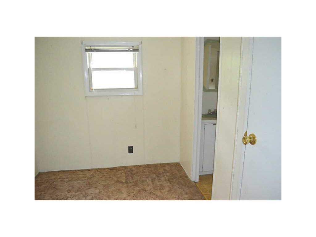 83 Hillside Dr, Mapleville, RI 02839 photo 13