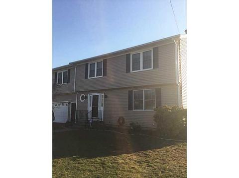 215 Wellspring Dr, Warwick, RI 02886 photo 2