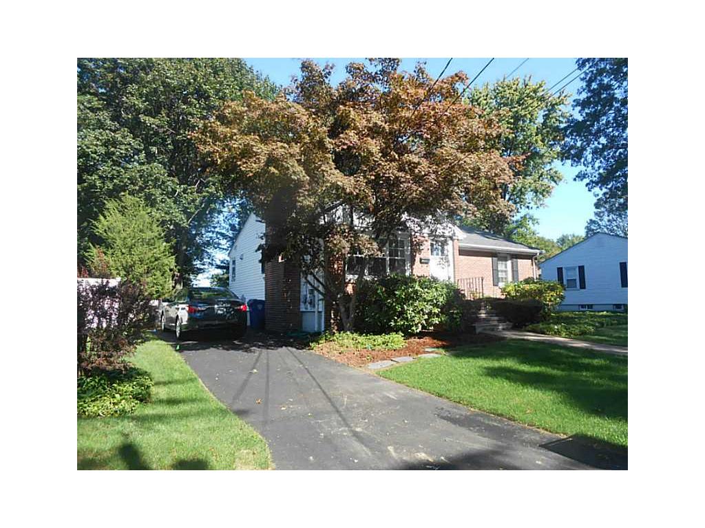 53 Dawson Ave, Warwick, RI 02888 photo 3