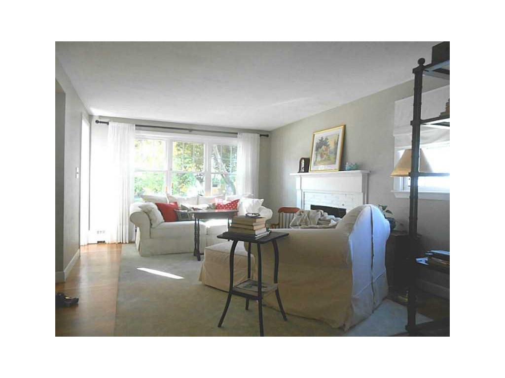53 Dawson Ave, Warwick, RI 02888 photo 10