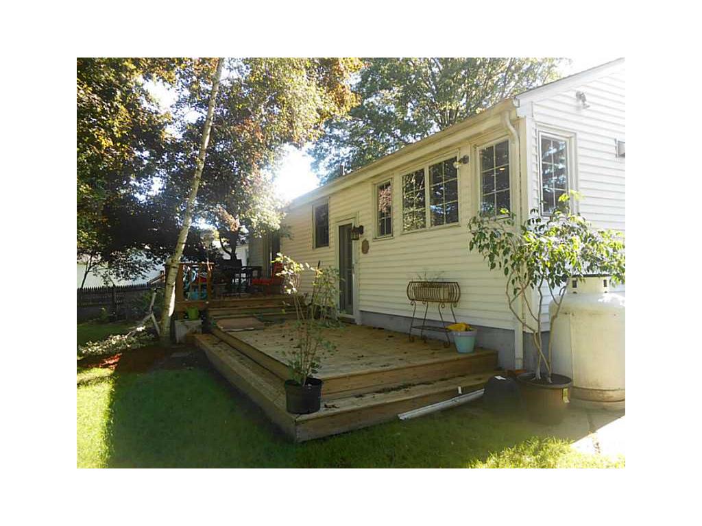 53 Dawson Ave, Warwick, RI 02888 photo 7
