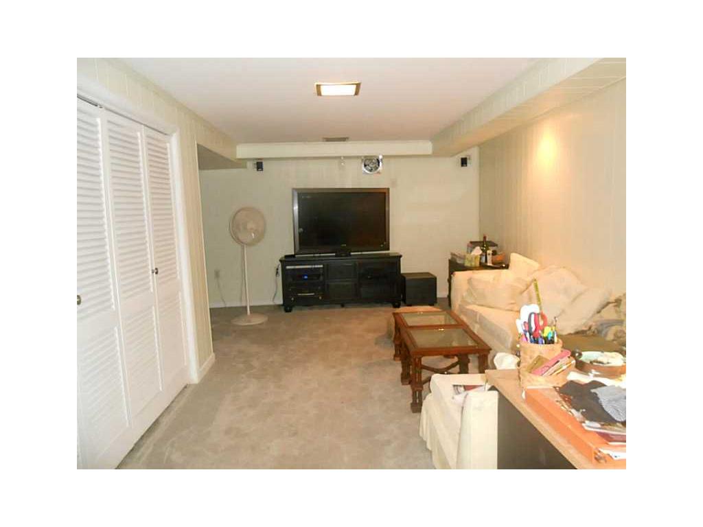 53 Dawson Ave, Warwick, RI 02888 photo 17