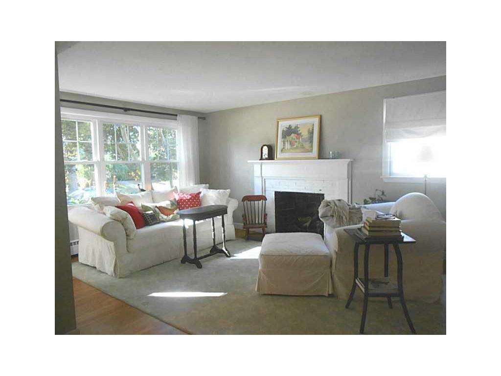 53 Dawson Ave, Warwick, RI 02888 photo 9