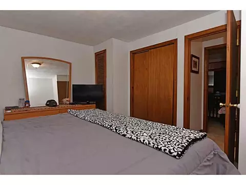 4 Thayer Pl, Warwick, RI 02888 photo 17