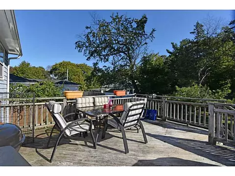 4 Thayer Pl, Warwick, RI 02888 photo 4