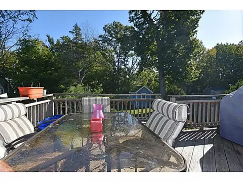 4 Thayer Pl, Warwick, RI 02888 photo 3