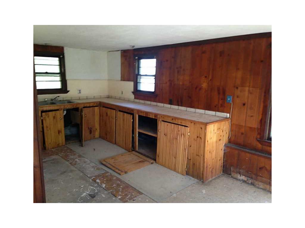1425 Ten Rod Rd, Exeter, RI 02822 photo 3