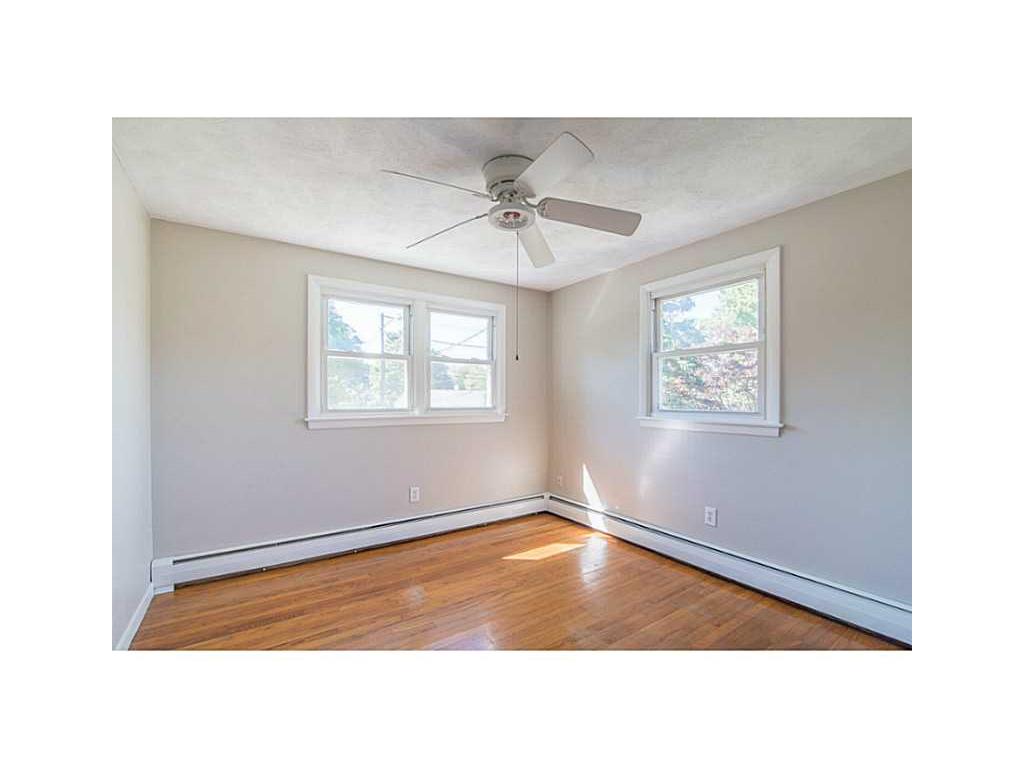 7 Aubin Ave, Warren, RI 02885 photo 8