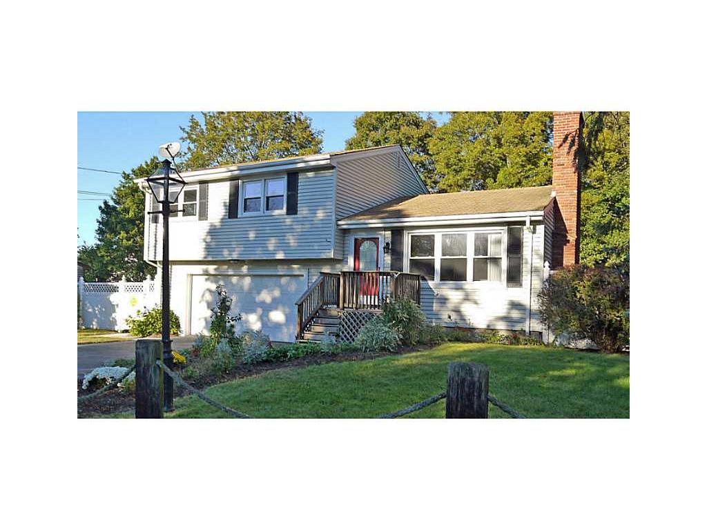 7 Aubin Ave, Warren, RI 02885 photo 1