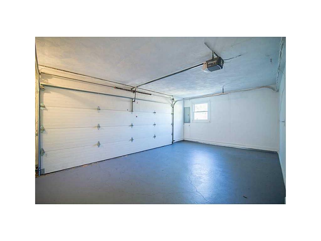 7 Aubin Ave, Warren, RI 02885 photo 16