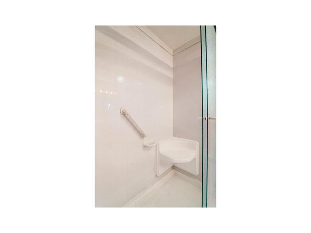 7 Aubin Ave, Warren, RI 02885 photo 11