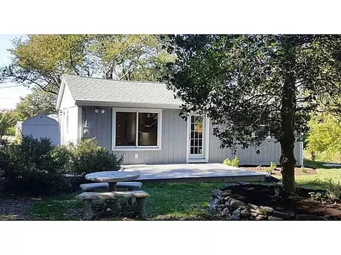 10 W Main Rd, Little Compton, RI 02837 photo 1