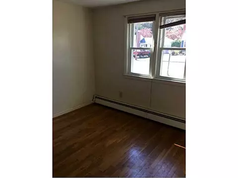 96 Covington Dr, Warwick, RI 02886 photo 8