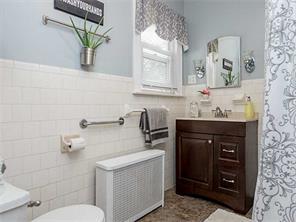 810 Cass Ave, Woonsocket, RI 02895 photo 14