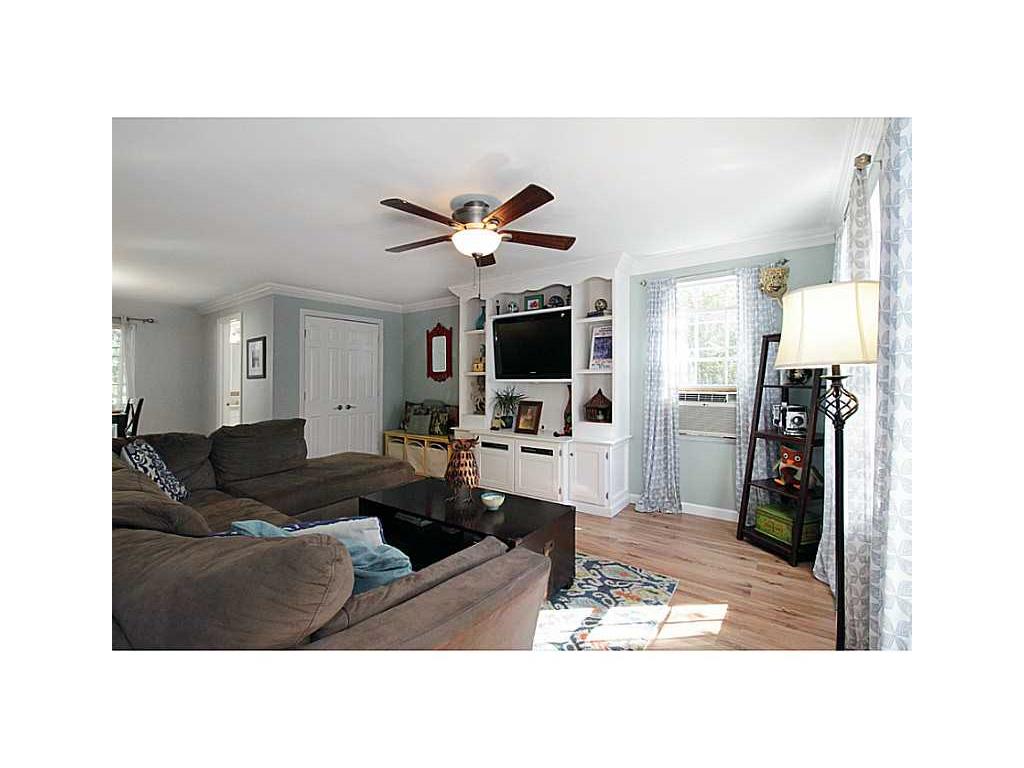 9 Casey Ln, Coventry, RI 02816 photo 5