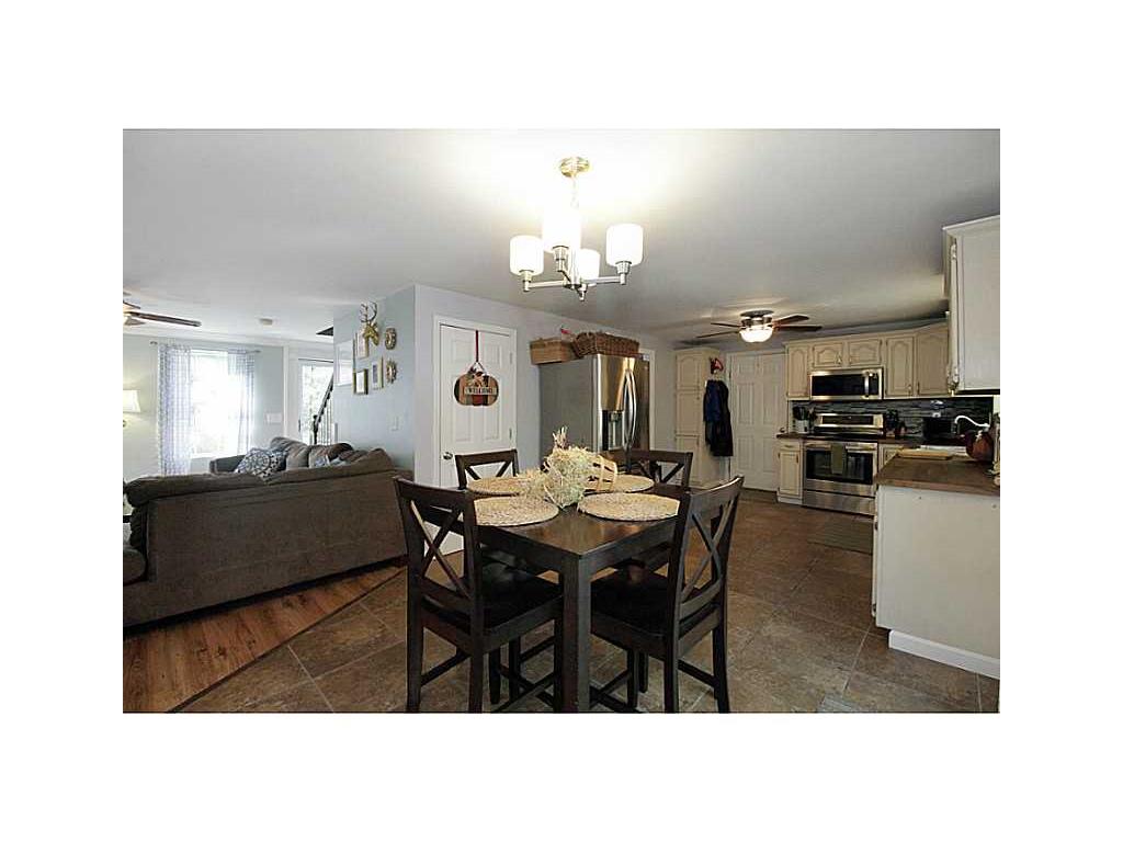 9 Casey Ln, Coventry, RI 02816 photo 7