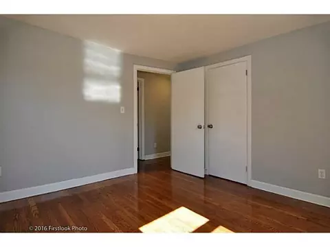 33 Pullen Ave, Pawtucket, RI 02861 photo 16