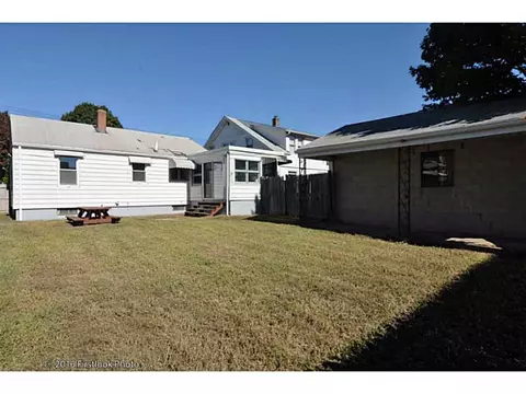 33 Pullen Ave, Pawtucket, RI 02861 photo 24