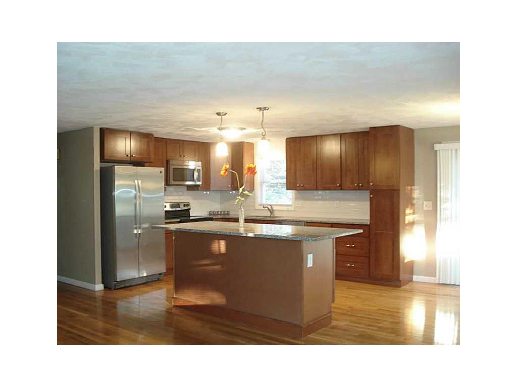 12 Lea Dr, Bristol, RI 02809 photo 8