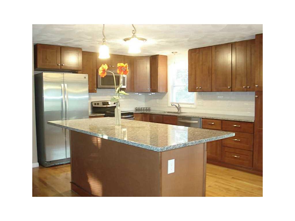 12 Lea Dr, Bristol, RI 02809 photo 10