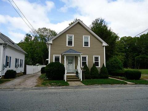 26 Maple St, Coventry, RI 02816 photo 1