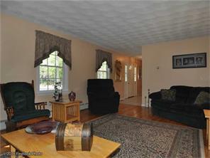 74 Rolling Hill Dr, Exeter, RI 02822 photo 2