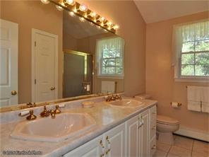 74 Rolling Hill Dr, Exeter, RI 02822 photo 11
