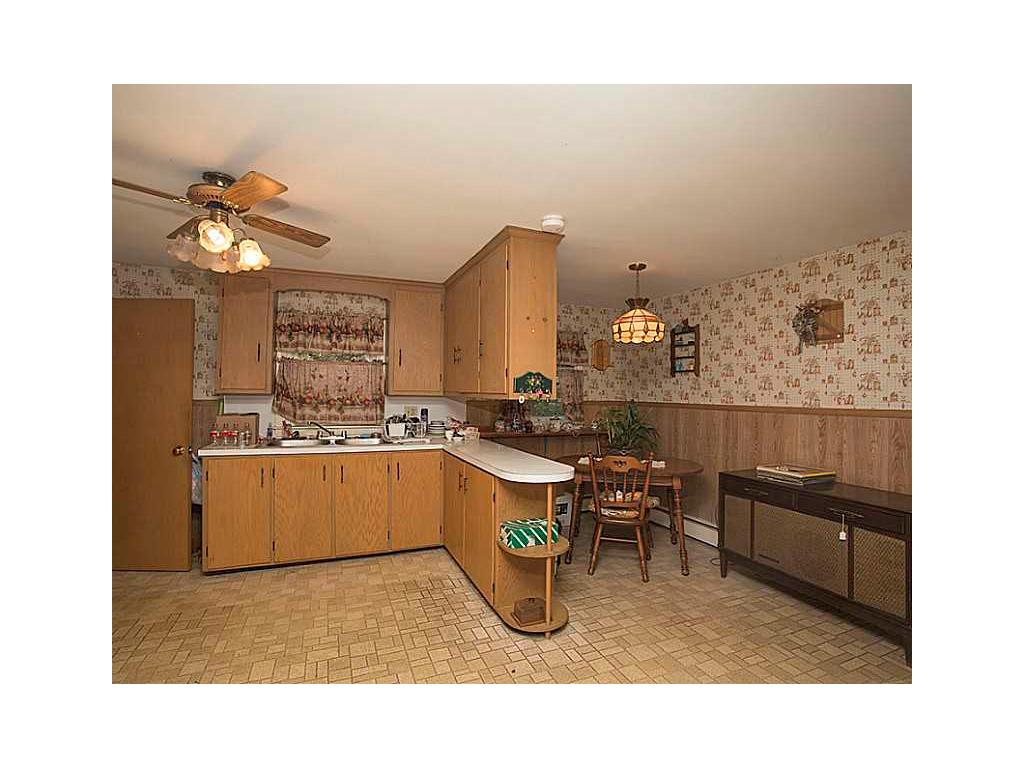 90 Mendon Rd, Attleboro, MA 02703 photo 10