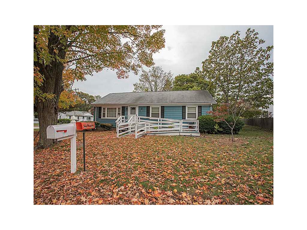 90 Mendon Rd, Attleboro, MA 02703 photo 2