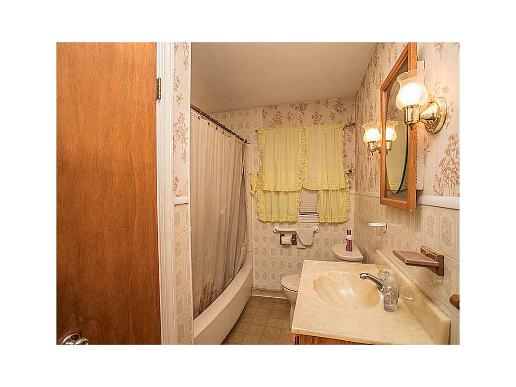 90 Mendon Rd, Attleboro, MA 02703 photo 18