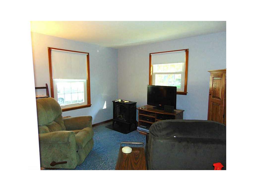 33 Griffith Dr, East Providence, RI 02915 photo 13