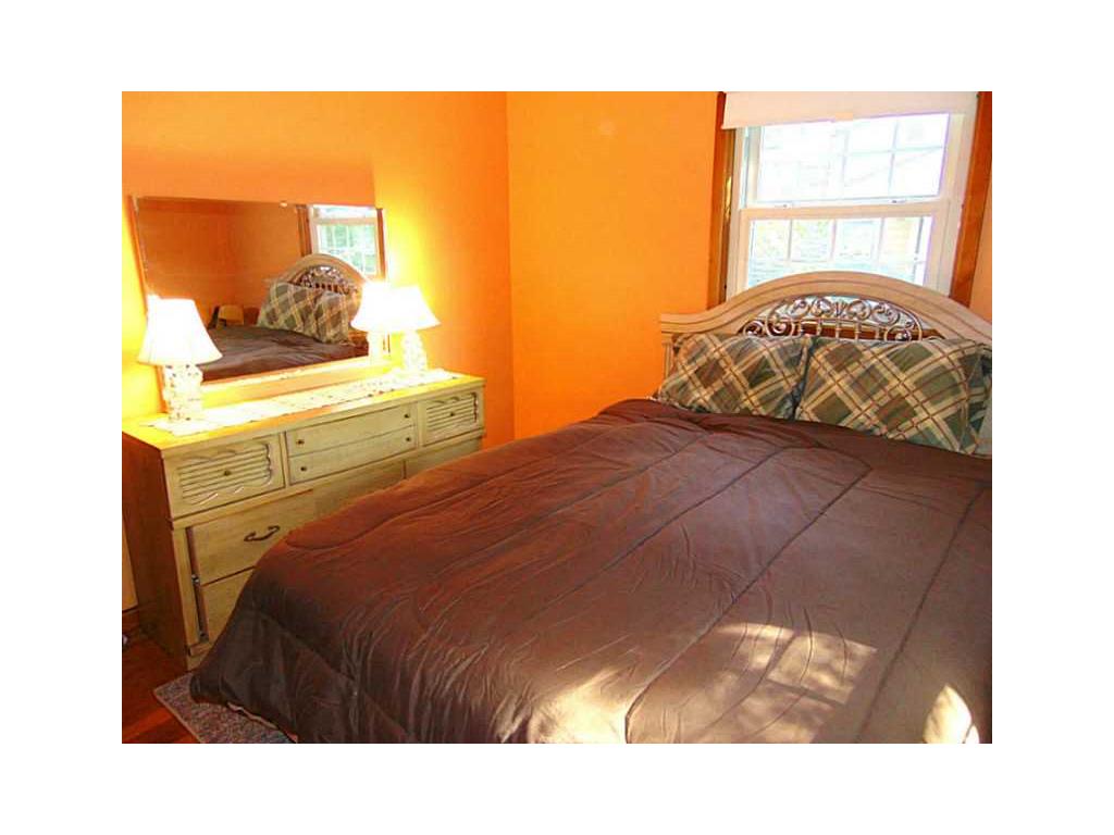 33 Griffith Dr, East Providence, RI 02915 photo 18