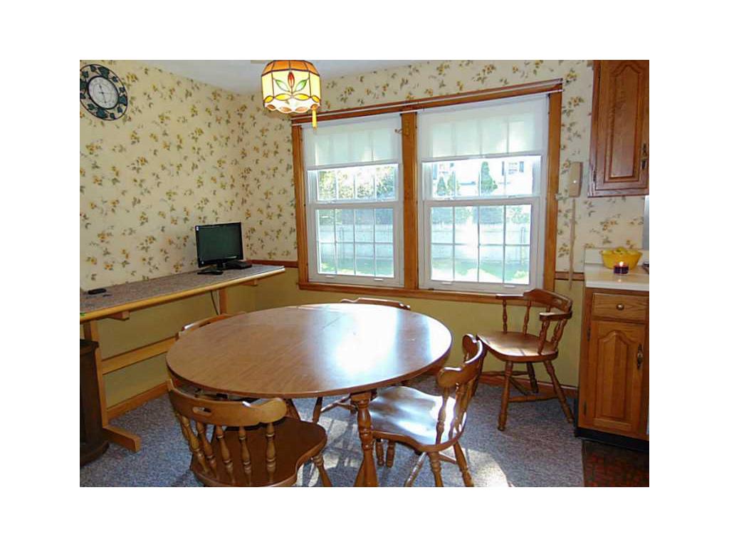 33 Griffith Dr, East Providence, RI 02915 photo 11