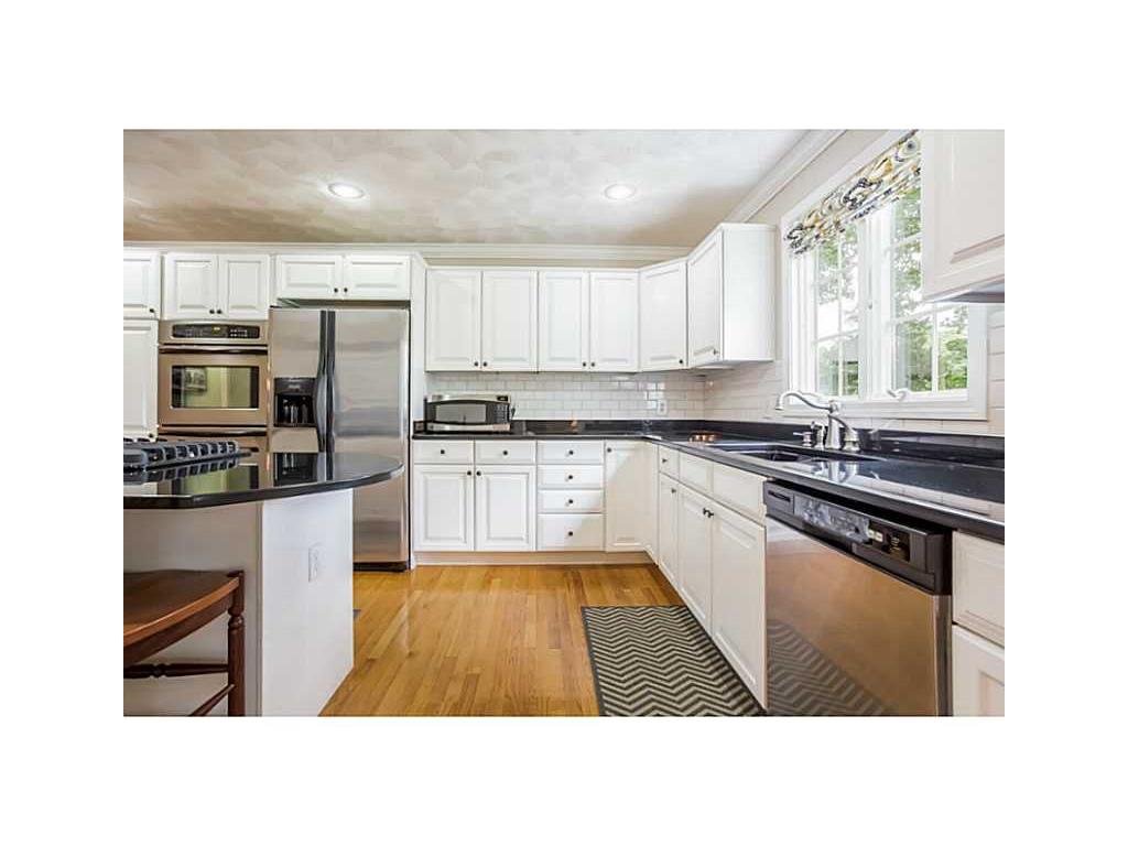 42 Wicklow Rd, Westerly, RI 02891 photo 5