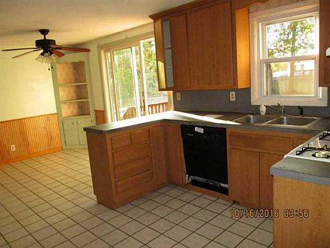 73 Rodney Rd, Warwick, RI 02889 photo 5
