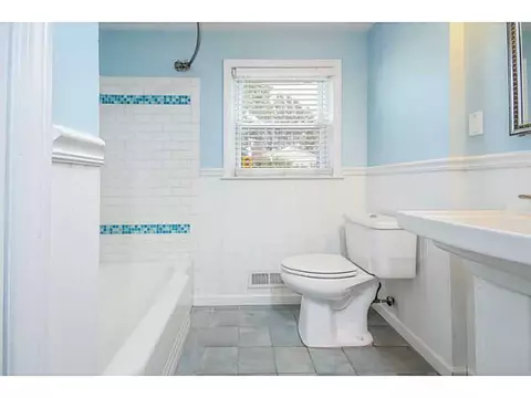 218 Algonquin Dr, Warwick, RI 02888 photo 19