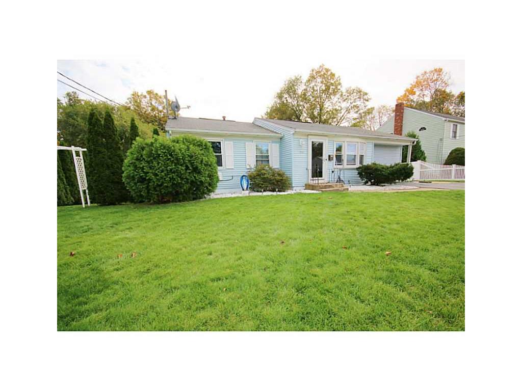 209 Bayberry Rd, Woonsocket, RI 02895 photo 17