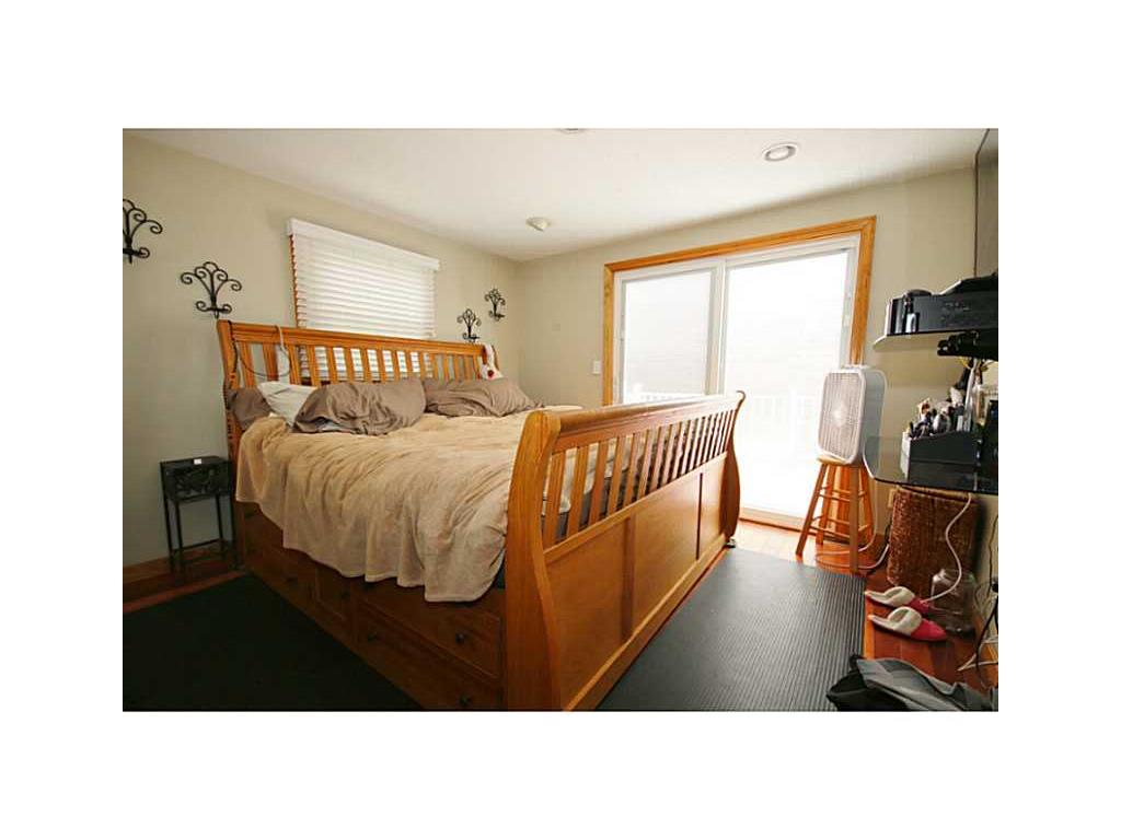 209 Bayberry Rd, Woonsocket, RI 02895 photo 9