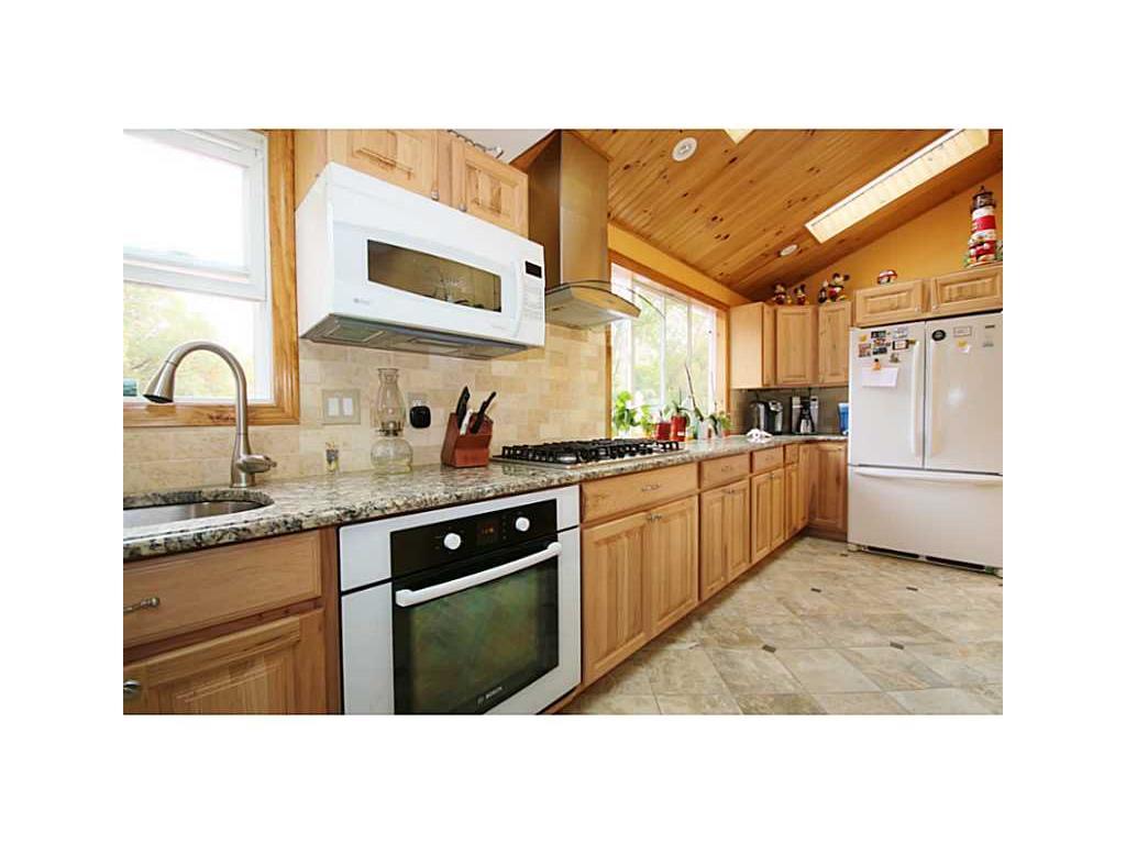 209 Bayberry Rd, Woonsocket, RI 02895 photo 1