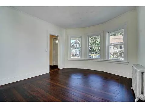 14 King St, Warwick, RI 02886 photo 3