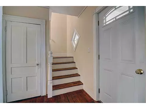 14 King St, Warwick, RI 02886 photo 2