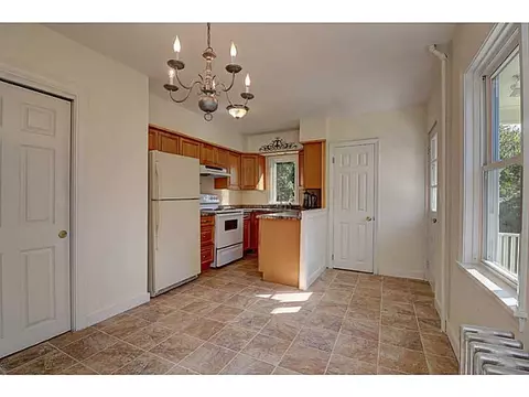 14 King St, Warwick, RI 02886 photo 8