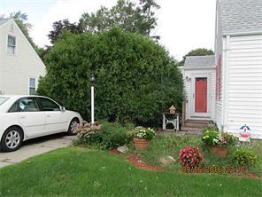 15 Johnson Ave, Warwick, RI 02886 photo 3