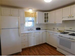 15 Johnson Ave, Warwick, RI 02886 photo 9