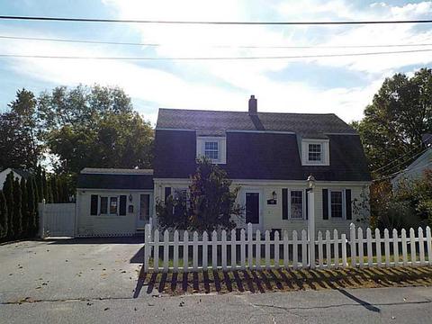 92 Kennedy St, Woonsocket, RI 02895 photo 2