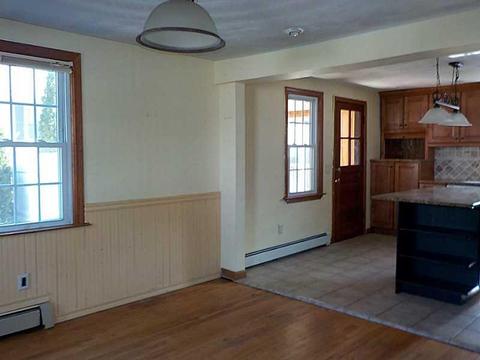 92 Kennedy St, Woonsocket, RI 02895 photo 8